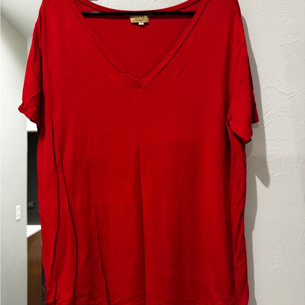 Piko 1988 Vibrant Red V-Neck Tee